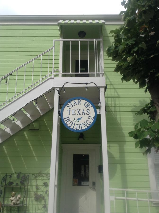 Star Of Texas Inn Building Two Austin Extérieur photo
