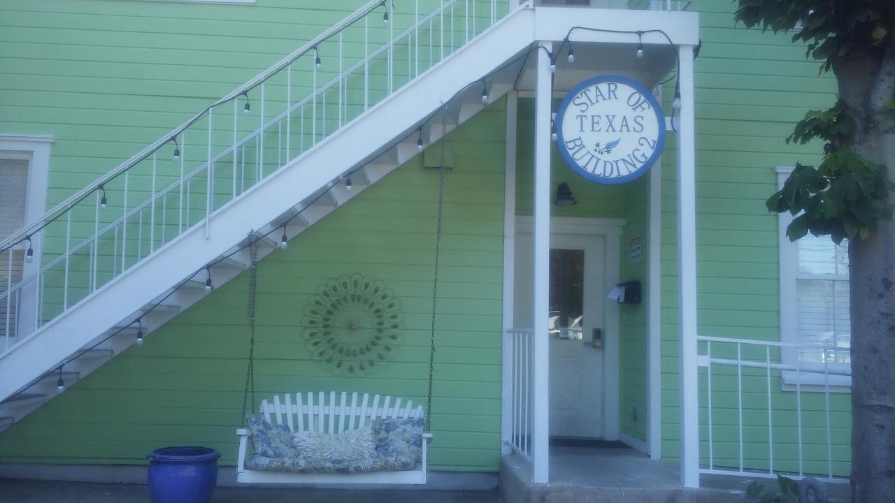Star Of Texas Inn Building Two Austin Extérieur photo